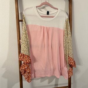 SHEIN Pink and Cream Floral Sleeve Top